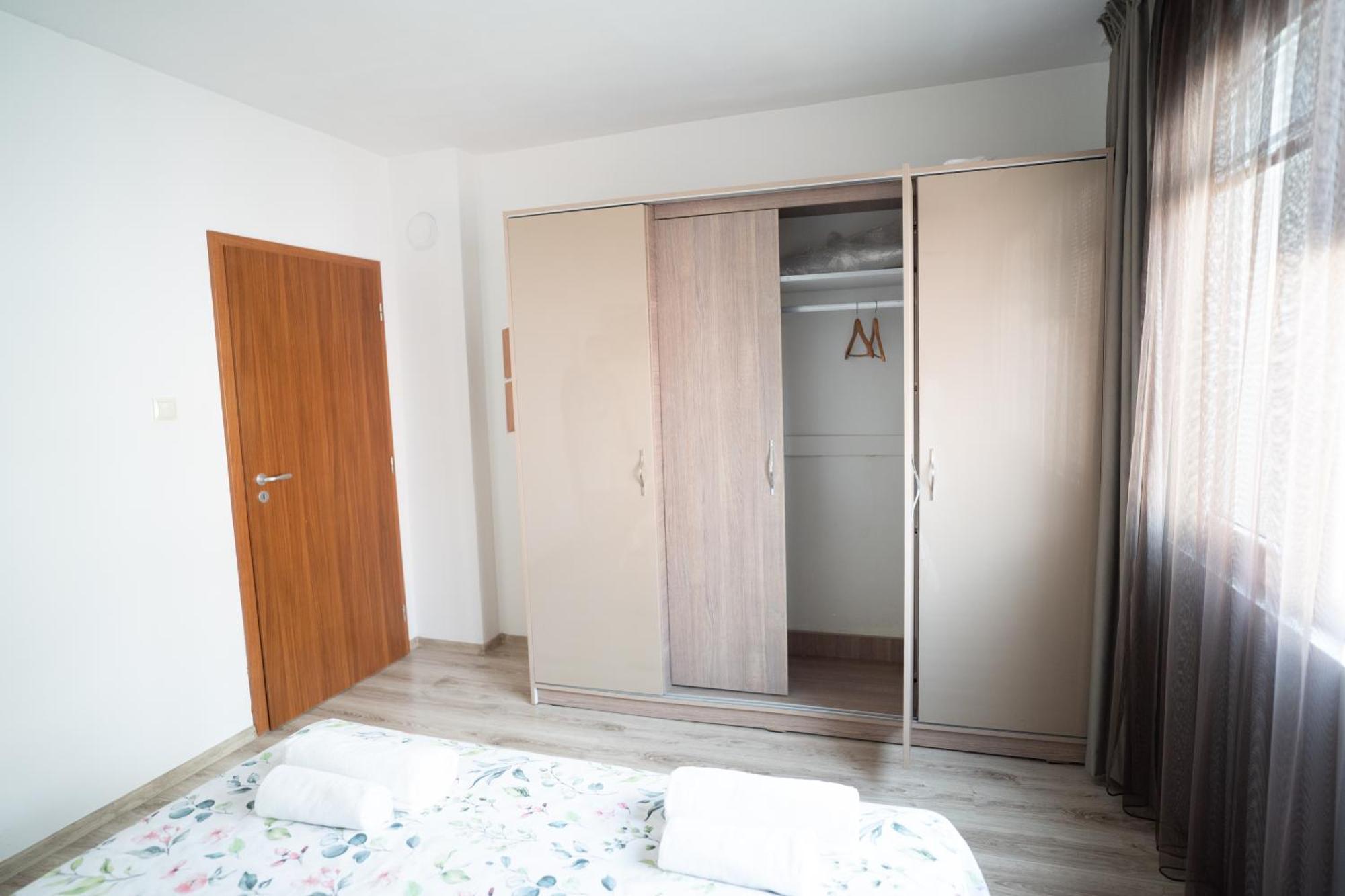 Black Sea Top Centre Apartments Варна Екстериор снимка