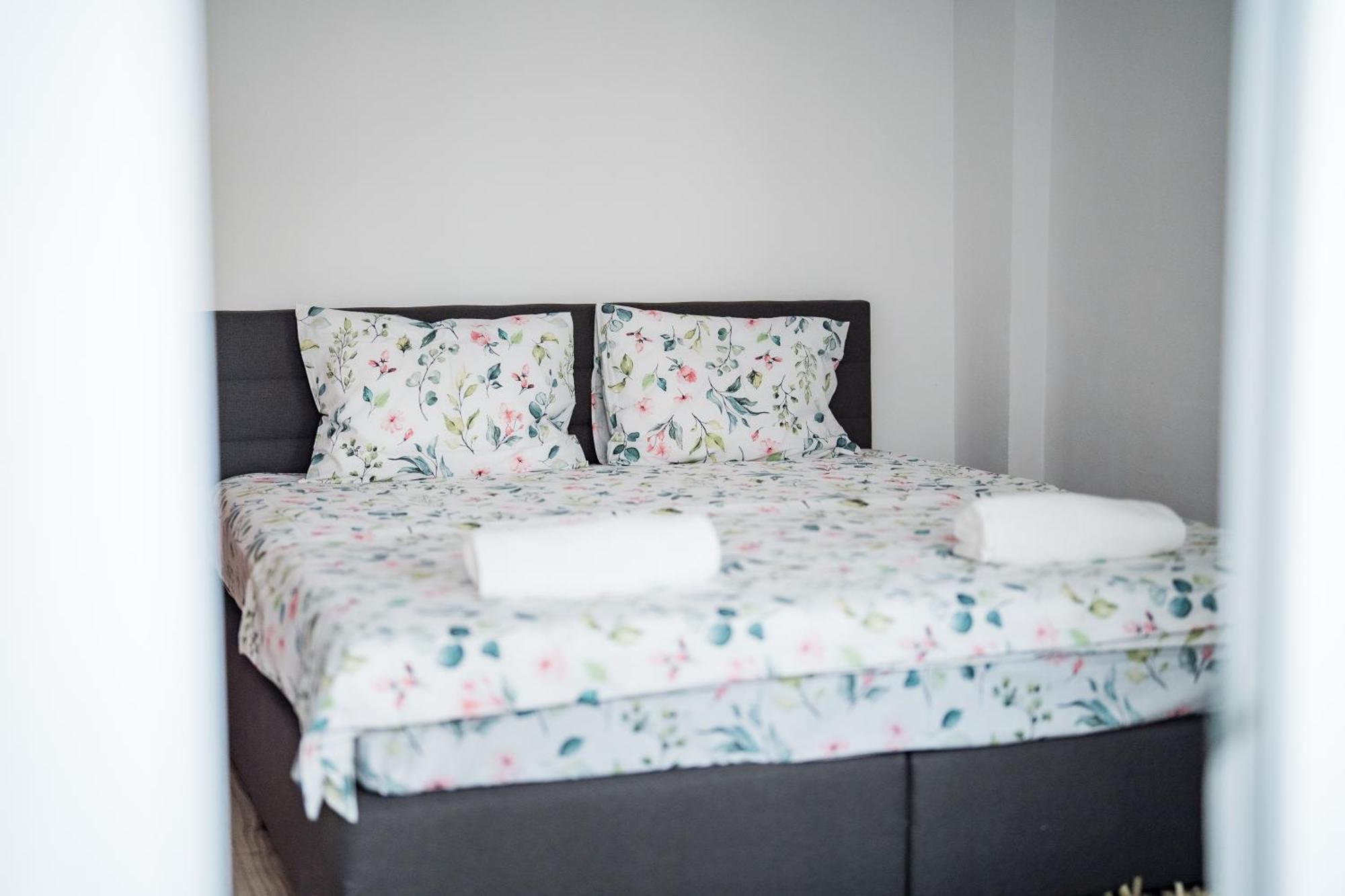Black Sea Top Centre Apartments Варна Екстериор снимка