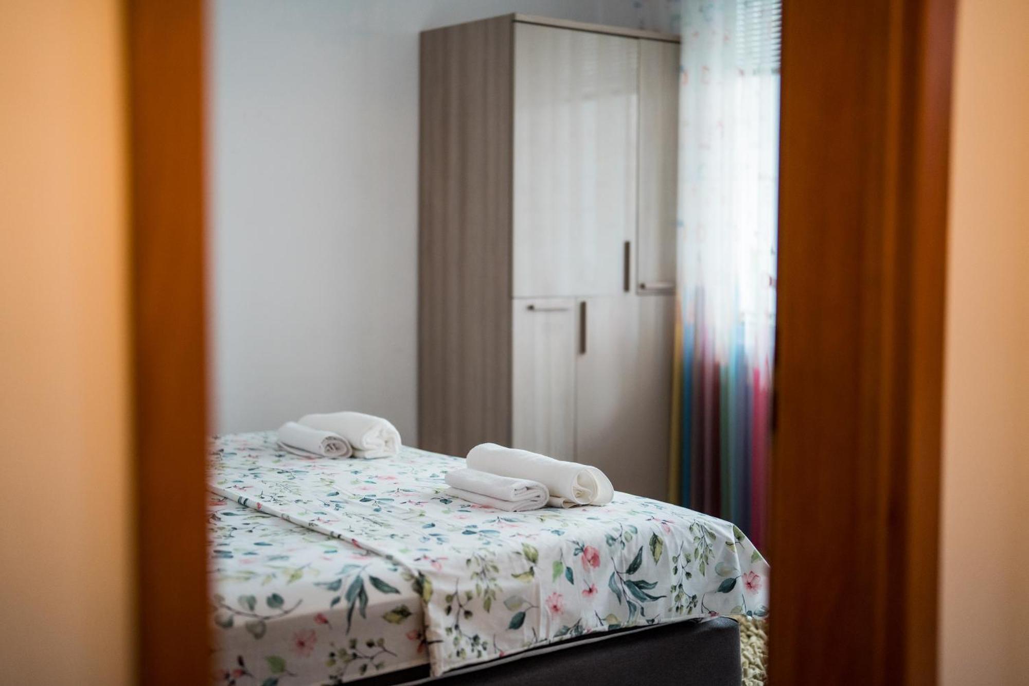 Black Sea Top Centre Apartments Варна Екстериор снимка