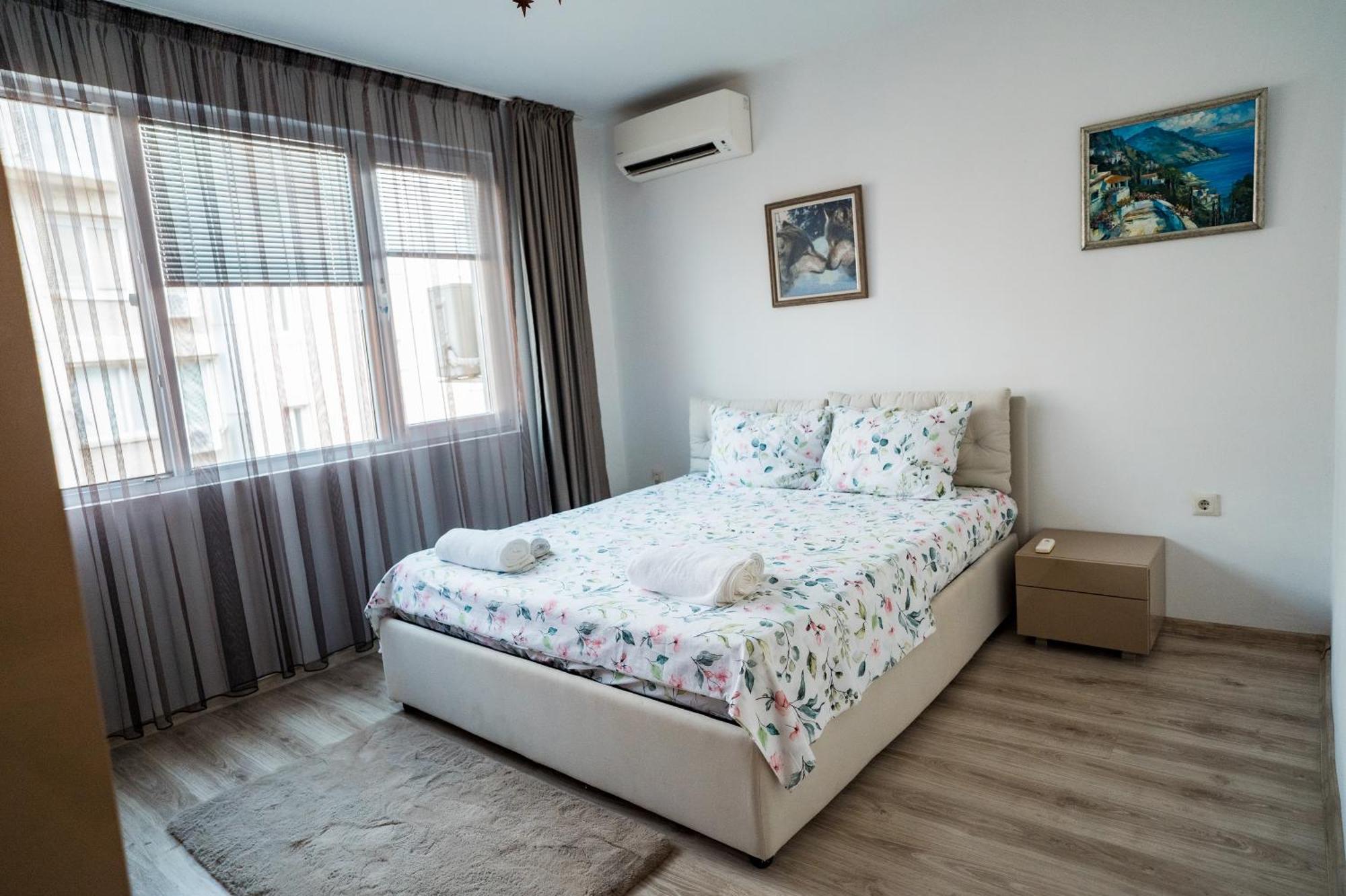 Black Sea Top Centre Apartments Варна Екстериор снимка